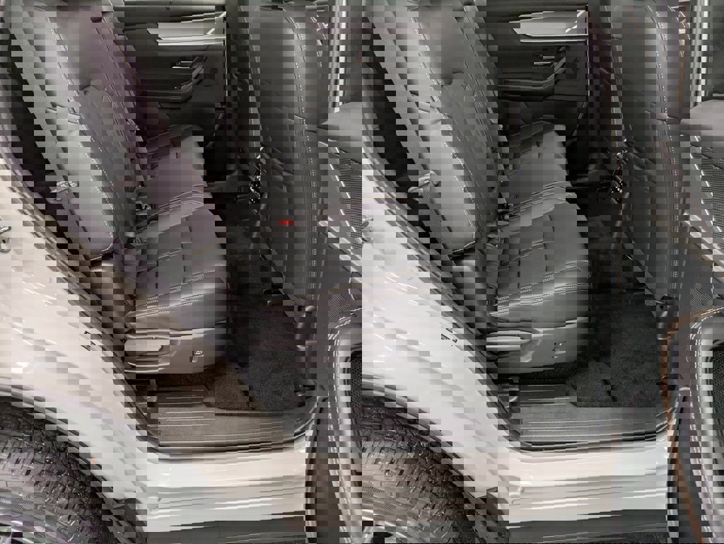 Certified 2024 MAZDA CX-90 Plug-In Hybrid w/ Preferred image 25