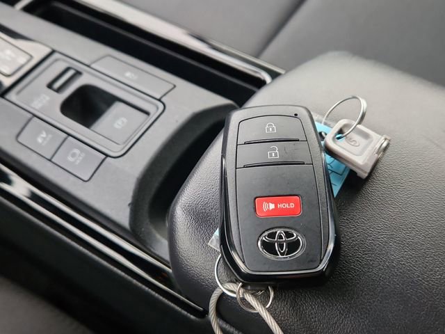 Used 2024 Toyota Prius LE image 48