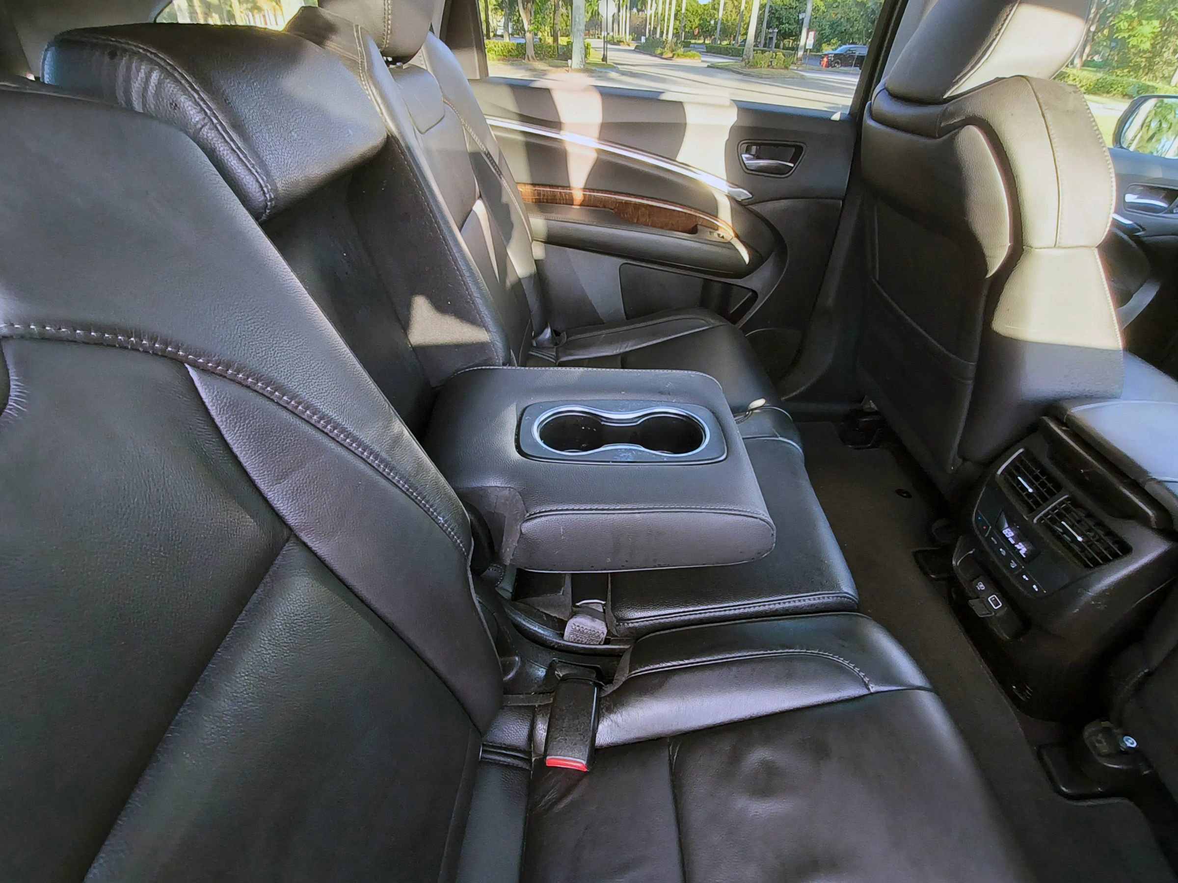 Used 2020 Acura MDX SH-AWD image 37