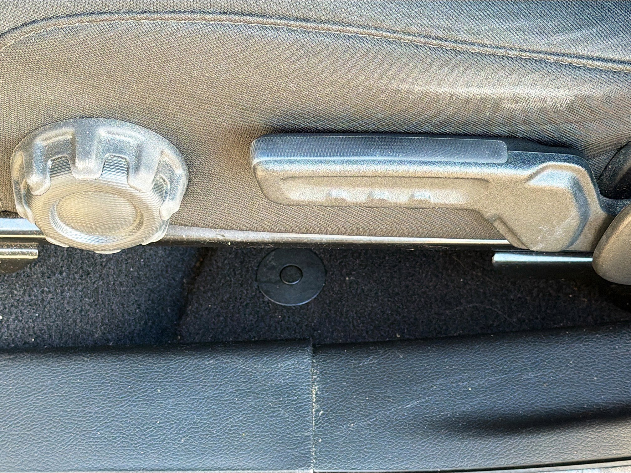 Used 2019 Jeep Wrangler Sport image 22