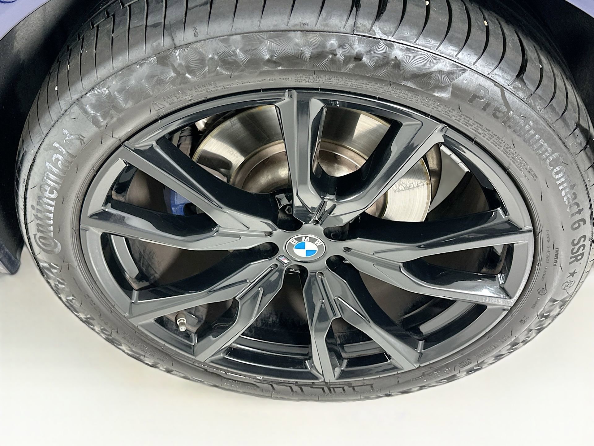 Used 2024 BMW X7 xDrive40i w/ M Sport Package image 34