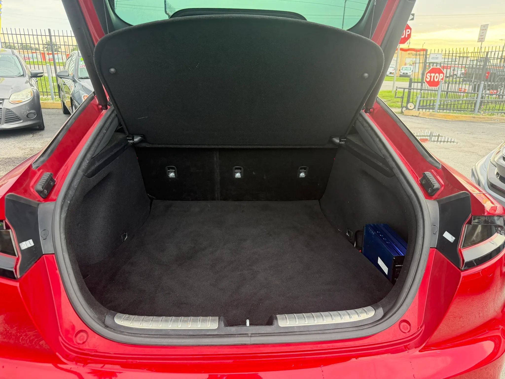 Used 2018 Kia Stinger GT2 AWD/4WD image 15