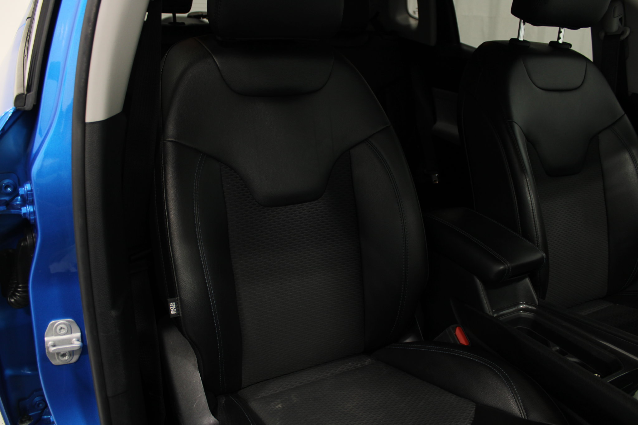 Used 2022 Jeep Compass Latitude w/ Sun and Sound Group FWD image 25
