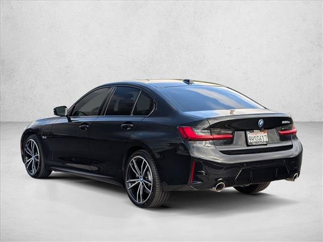 Used 2023 BMW 330e w/ M Sport Package RWD image 8