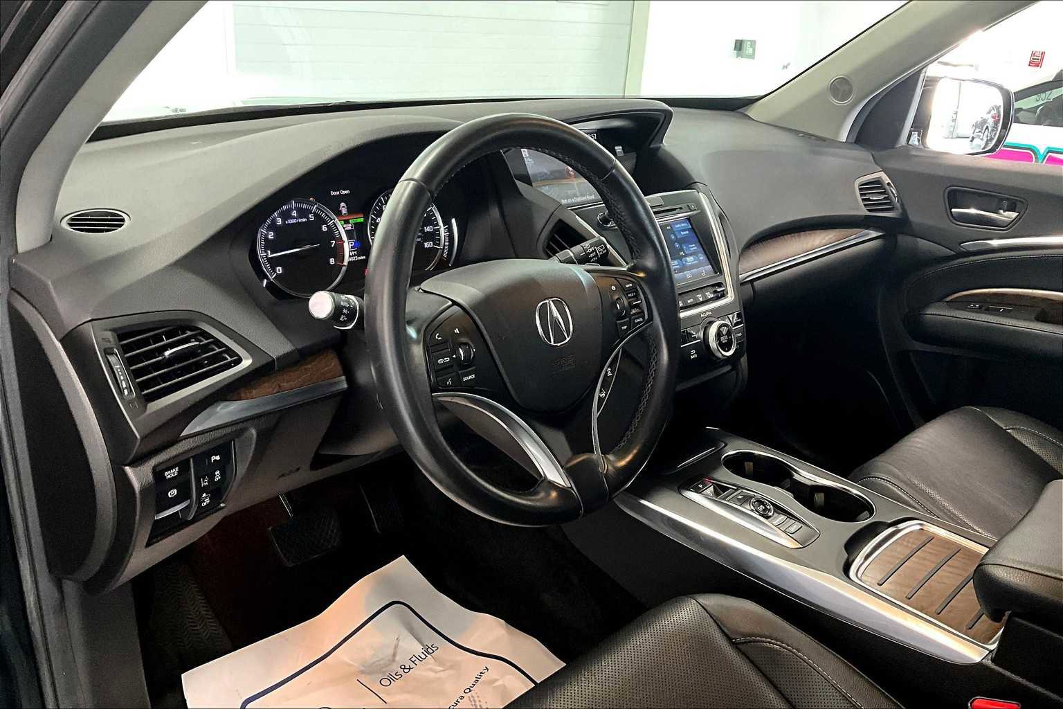 Used 2020 Acura MDX SH-AWD w/ Technology Package image 2