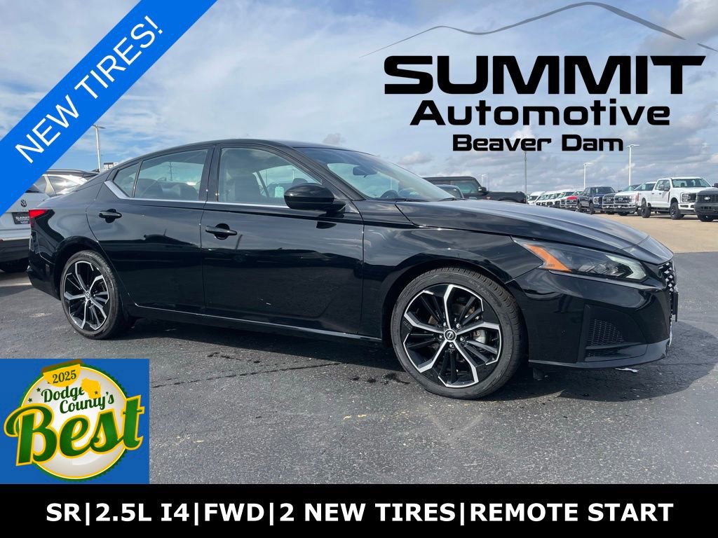 Used 2024 Nissan Altima 2.5 SR FWD image 1