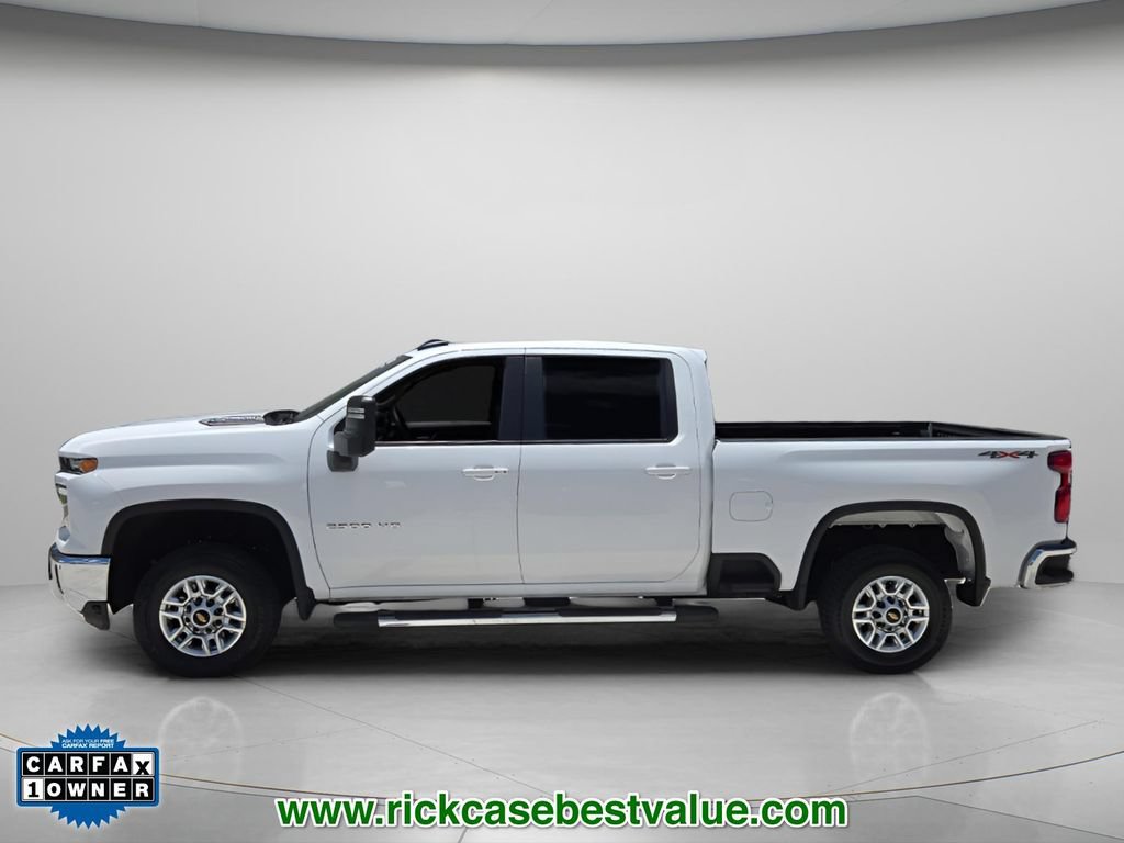 Used 2025 Chevrolet Silverado 2500 LT w/ Convenience Package AWD/4WD image 3