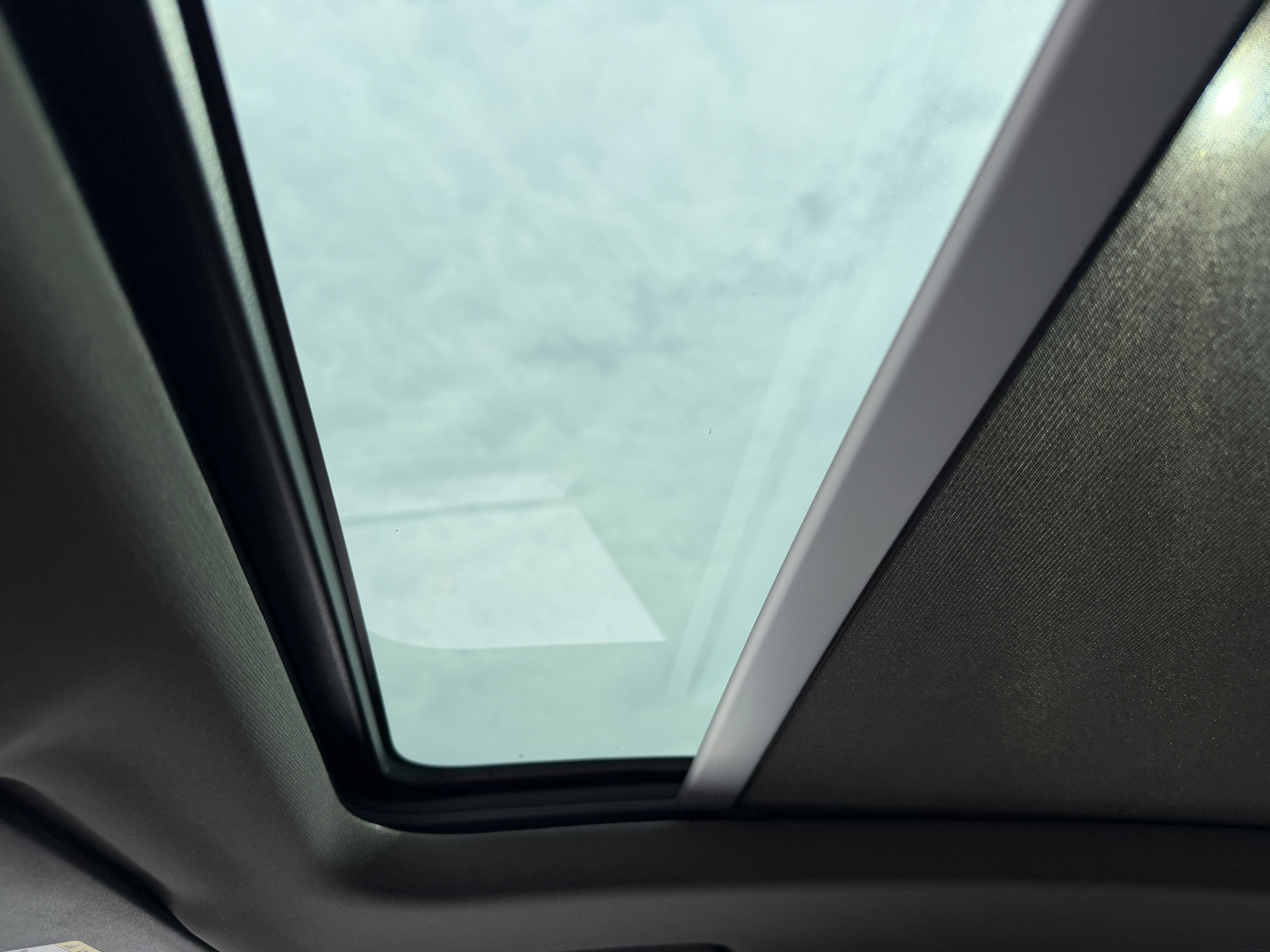 Certified 2022 Porsche Macan image 27