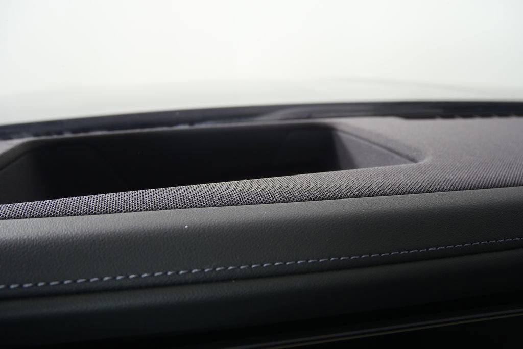 Certified 2023 BMW 760i xDrive w/ Executive Package image 24