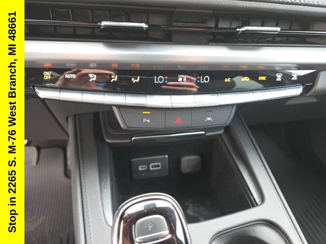 Used 2024 Cadillac XT4 Premium Luxury FWD image 21
