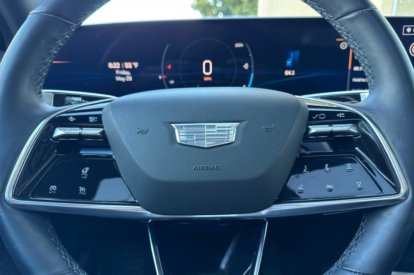 Certified 2024 Cadillac Lyriq Luxury AWD/4WD image 24