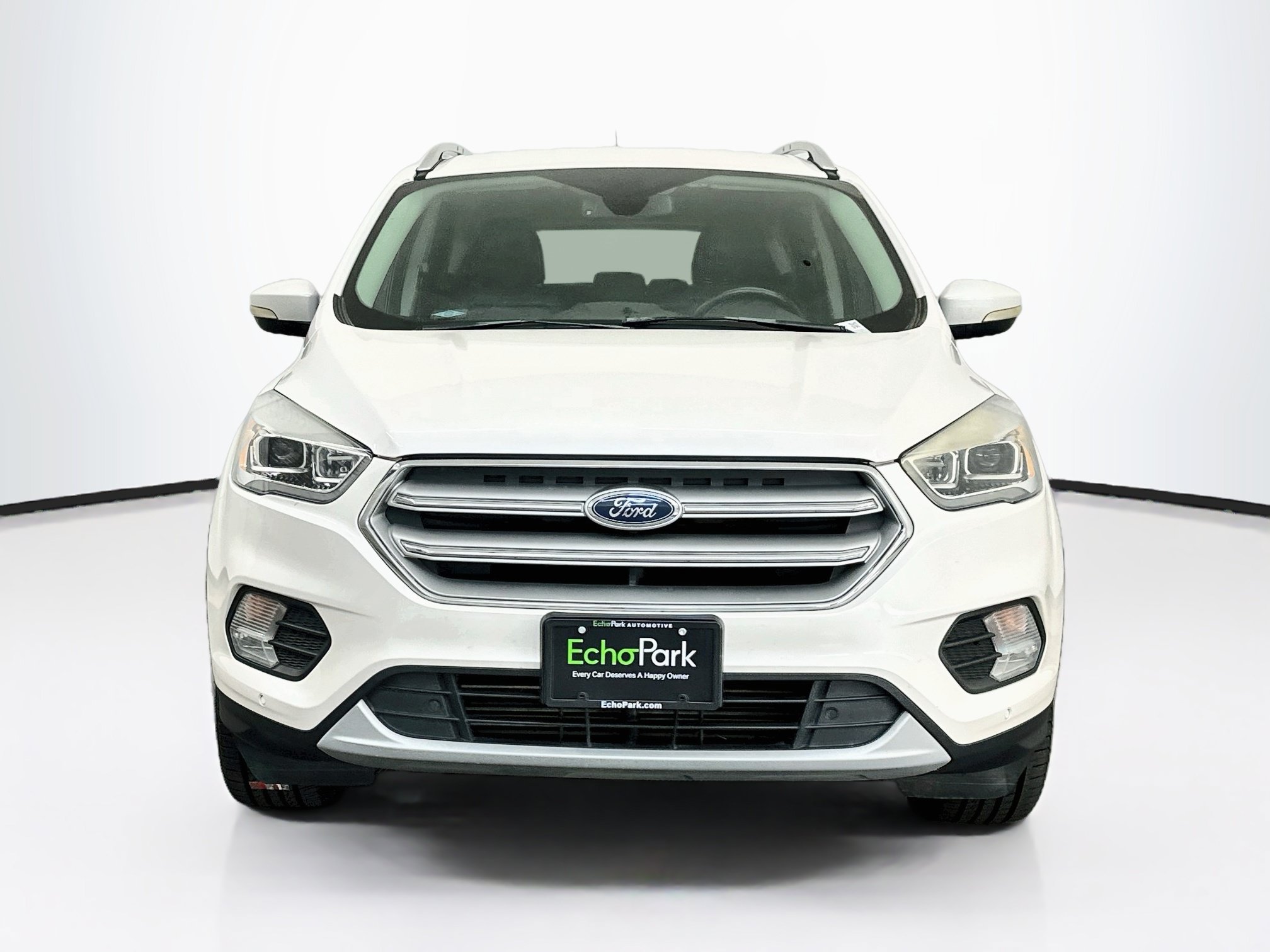 Used 2019 Ford Escape Titanium w/ U9j03 - Titanium Tow Package AWD/4WD image 2