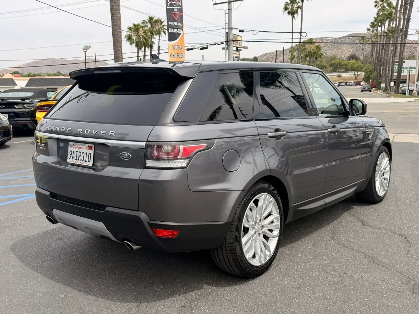 Used 2016 Land Rover Range Rover Sport HSE AWD/4WD image 7