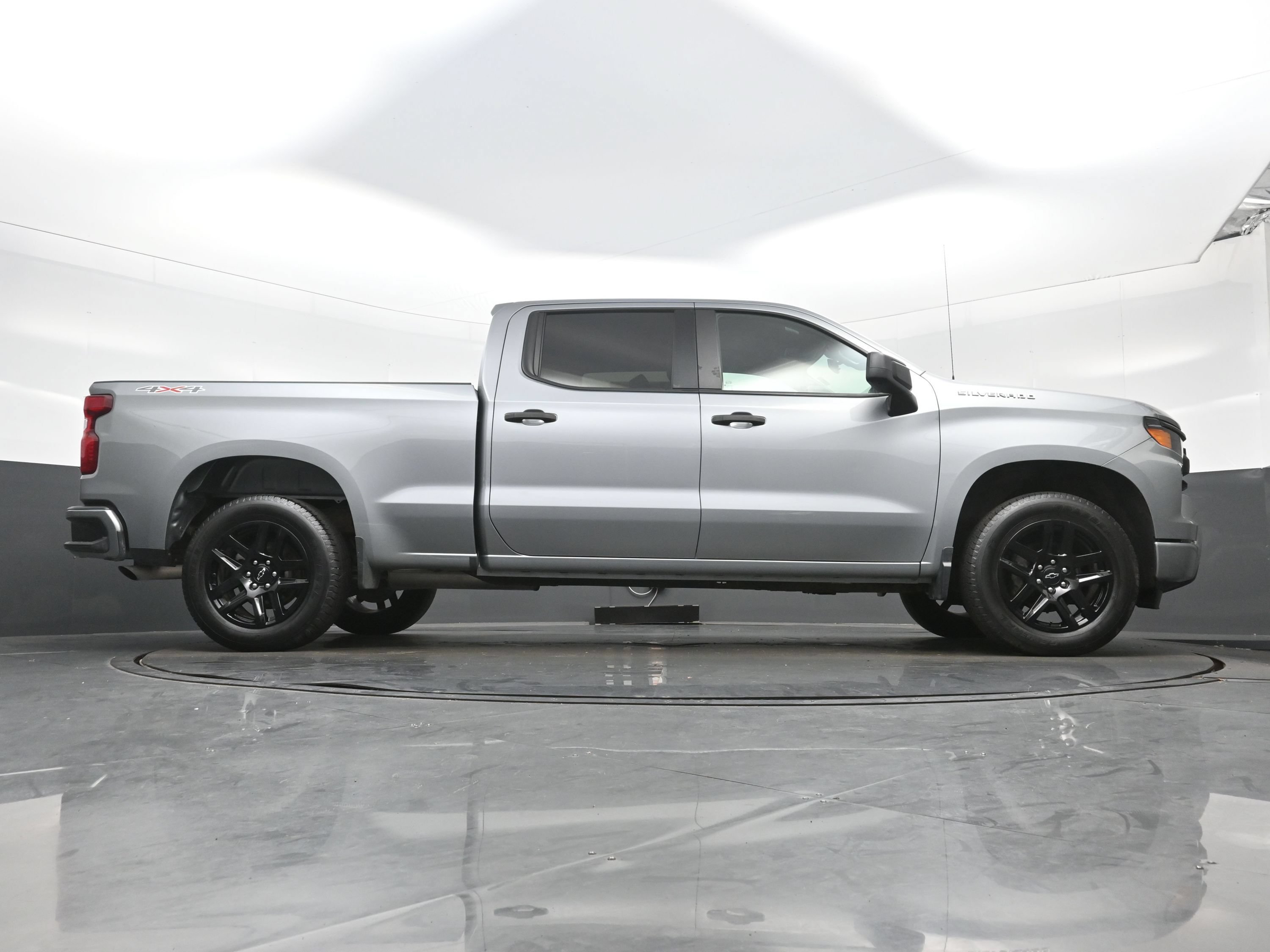 Used 2024 Chevrolet Silverado 1500 Custom AWD/4WD image 30