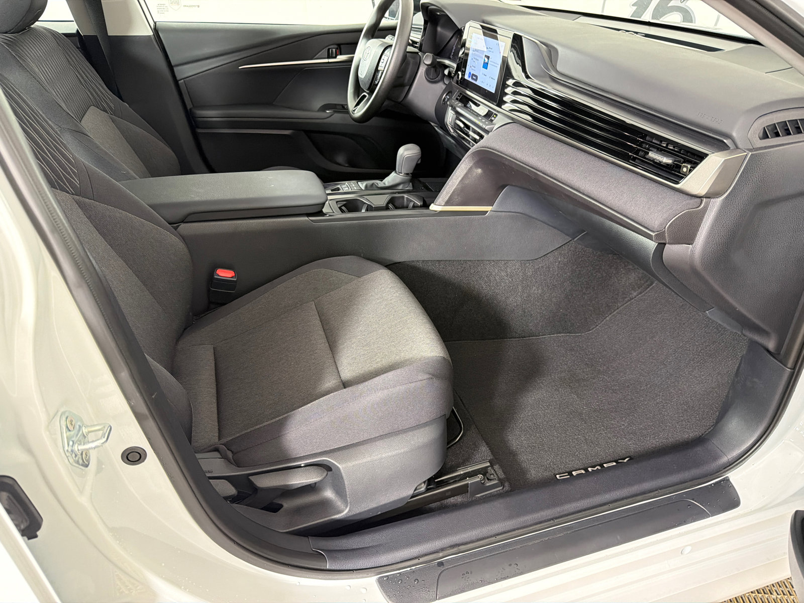 Used 2025 Toyota Camry LE w/ Convenience Package FWD image 13