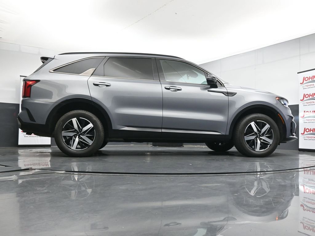 Used 2021 Kia Sorento EX image 20