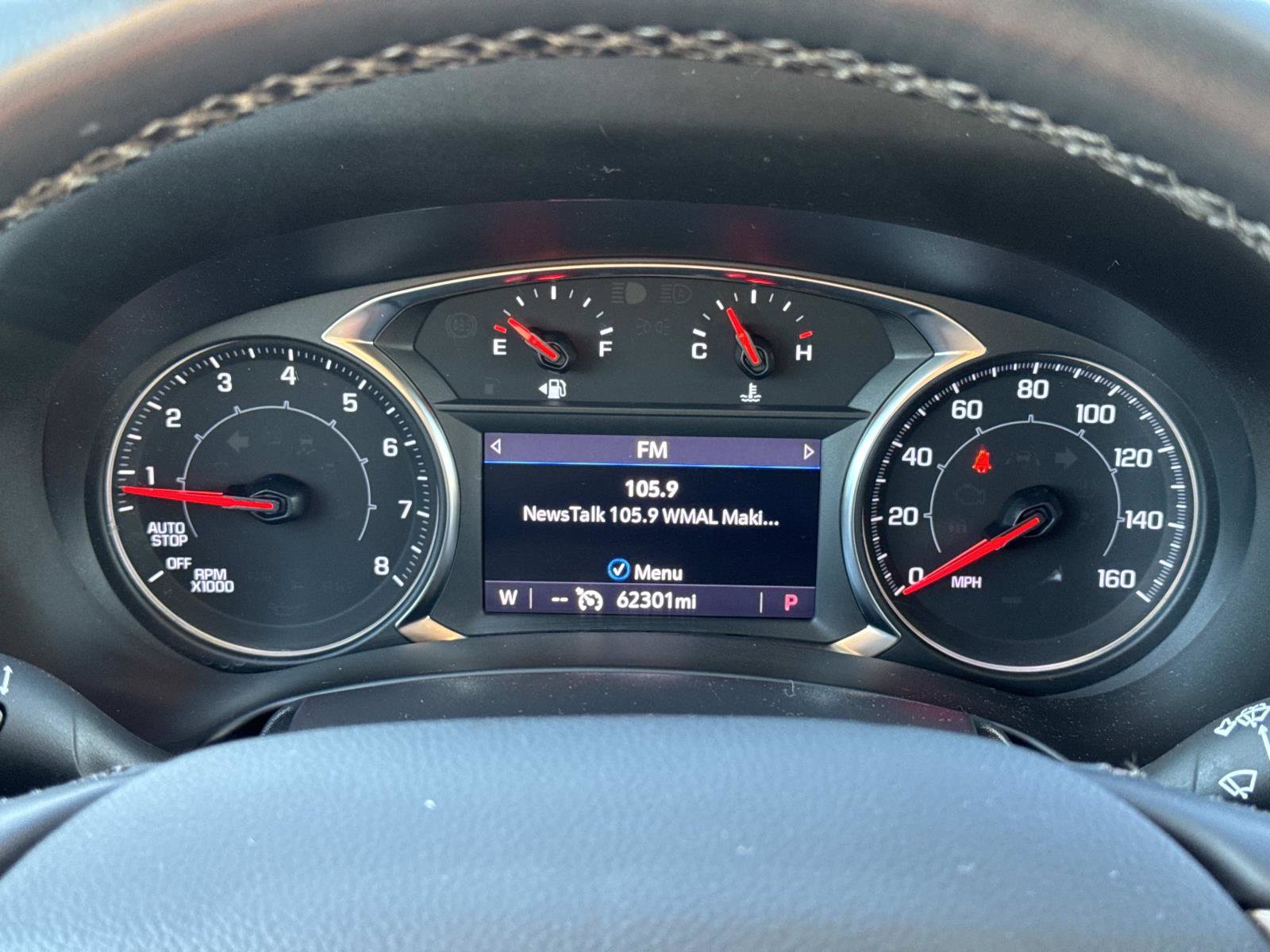 Used 2023 GMC Terrain SLT image 11