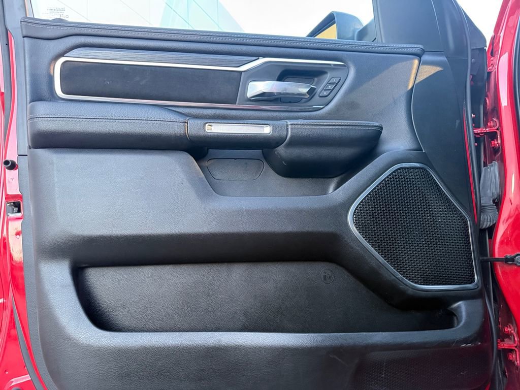 Used 2024 RAM 1500 Laramie image 12