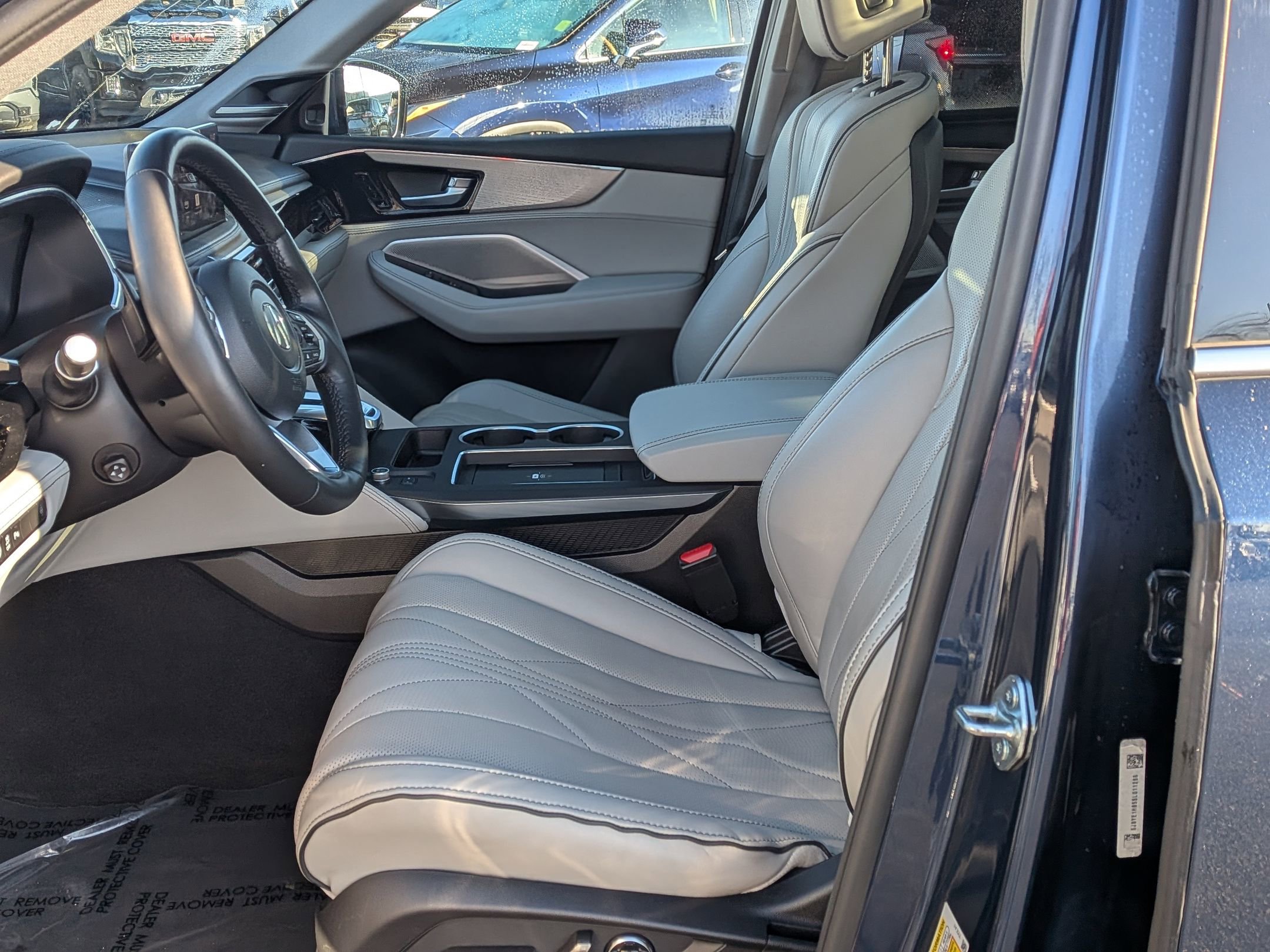 Used 2025 Acura MDX SH-AWD w/ Advance Package image 16