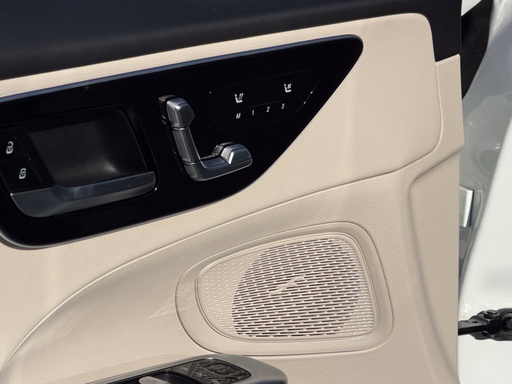 New 2026 Mercedes-Benz C 300 Sedan image 18