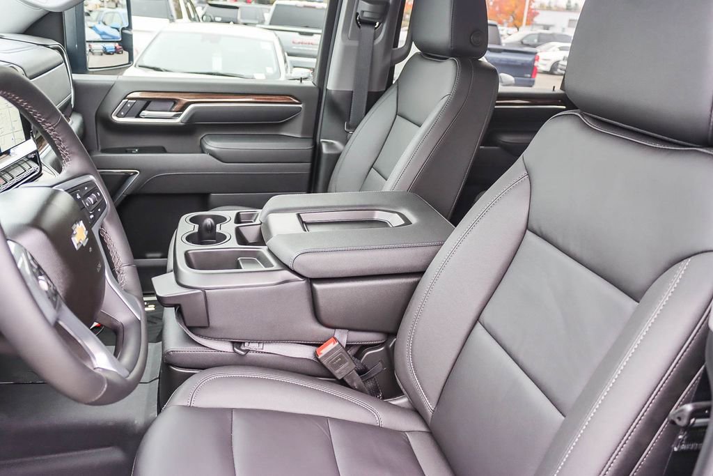 New 2025 Chevrolet Silverado 3500 LT w/ All Star Edition image 16
