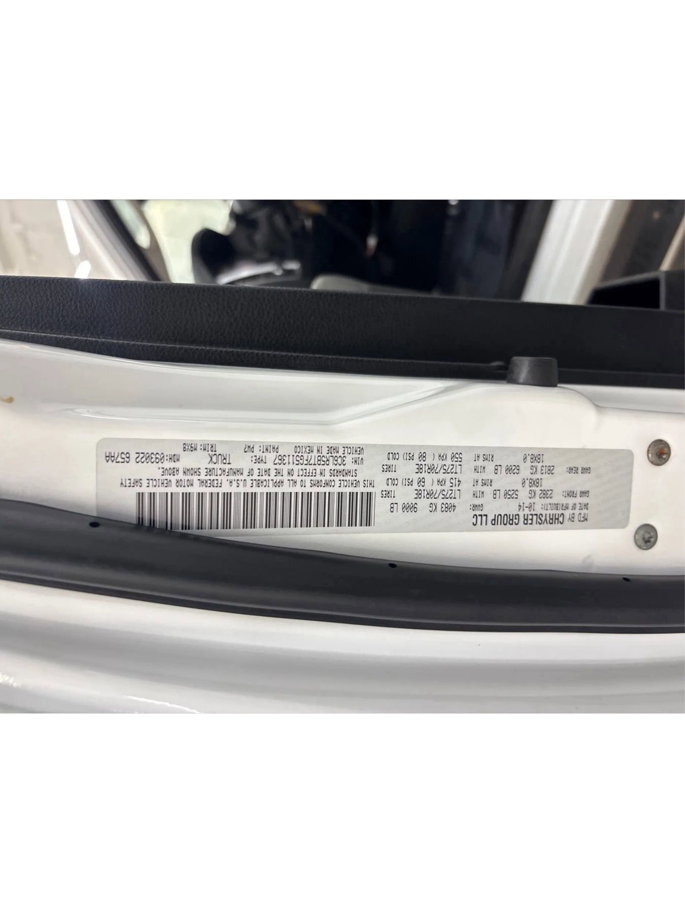 Used 2015 RAM 2500 SLT w/ Popular Equipment Group AWD/4WD image 25