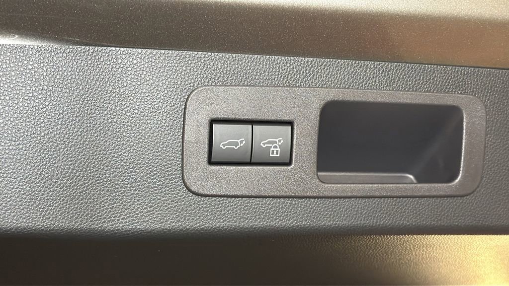 New 2026 Lexus LX 600 4WD w/ Luxury Package image 10