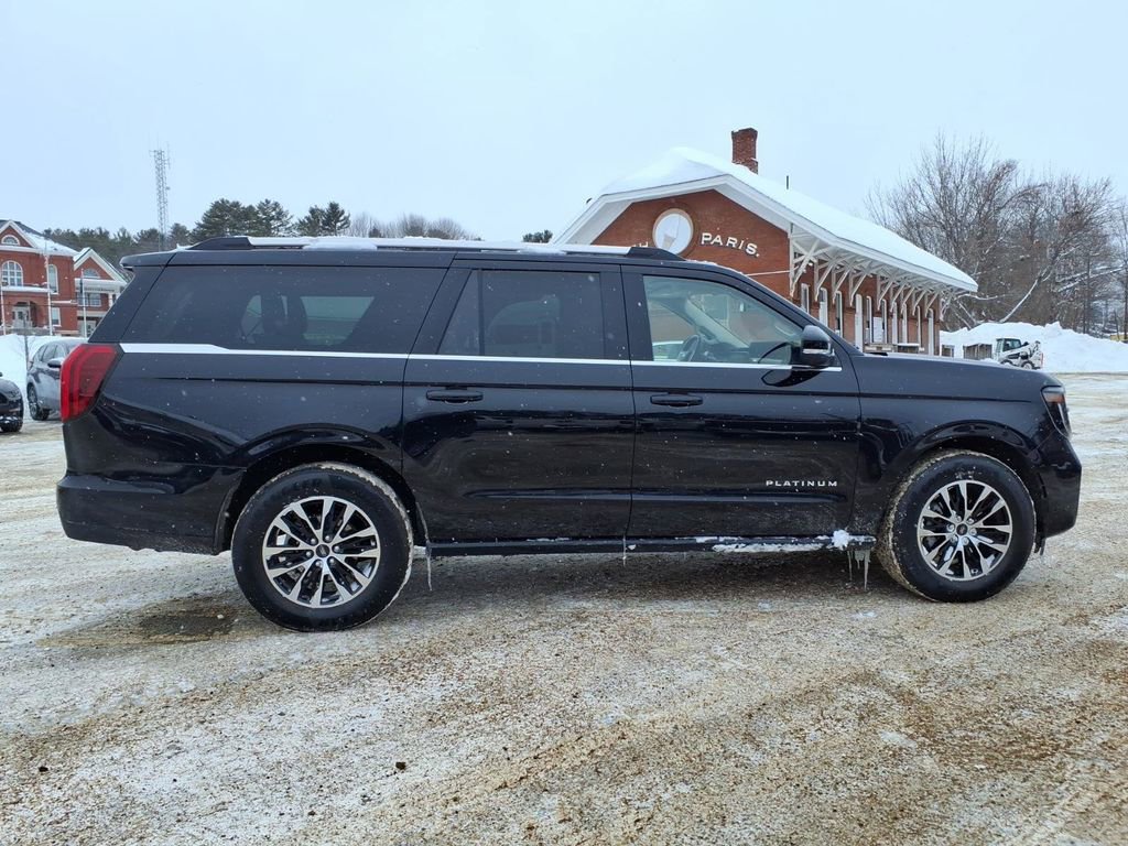Used 2025 Ford Expedition Max Platinum image 4