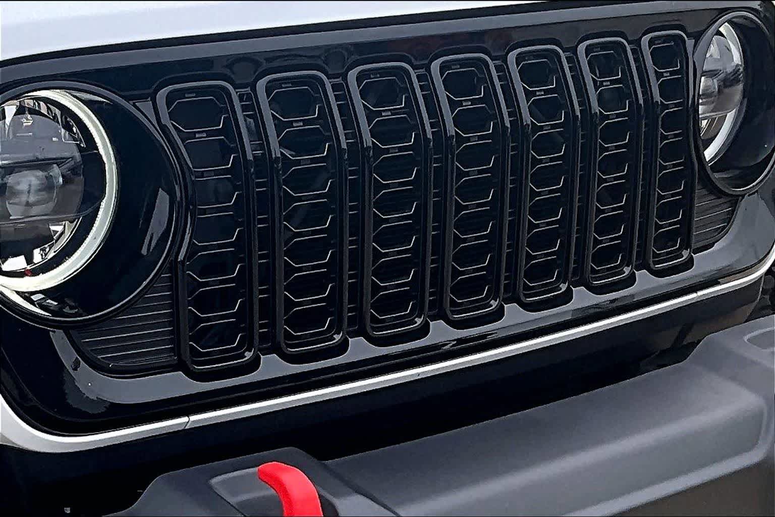 Used 2025 Jeep Wrangler Unlimited Sport AWD/4WD image 29