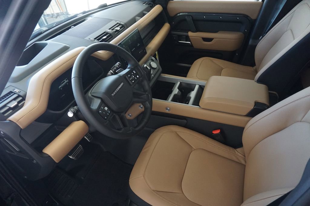 New 2025 Land Rover Defender 130 V8 image 18