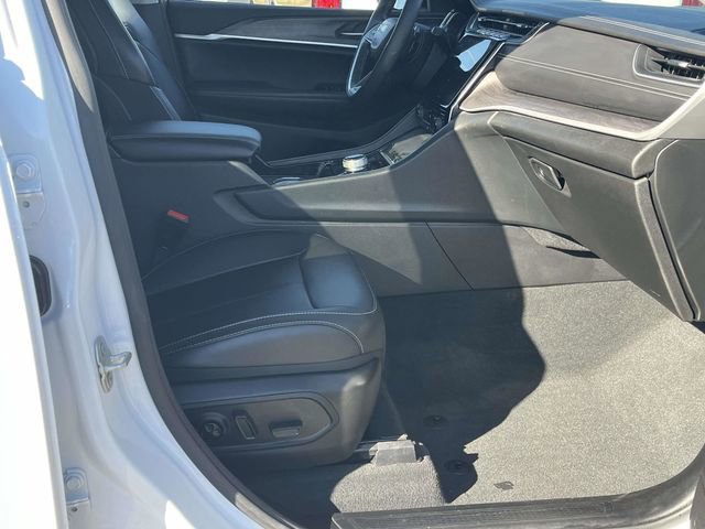 Used 2023 Jeep Grand Cherokee L Limited image 25