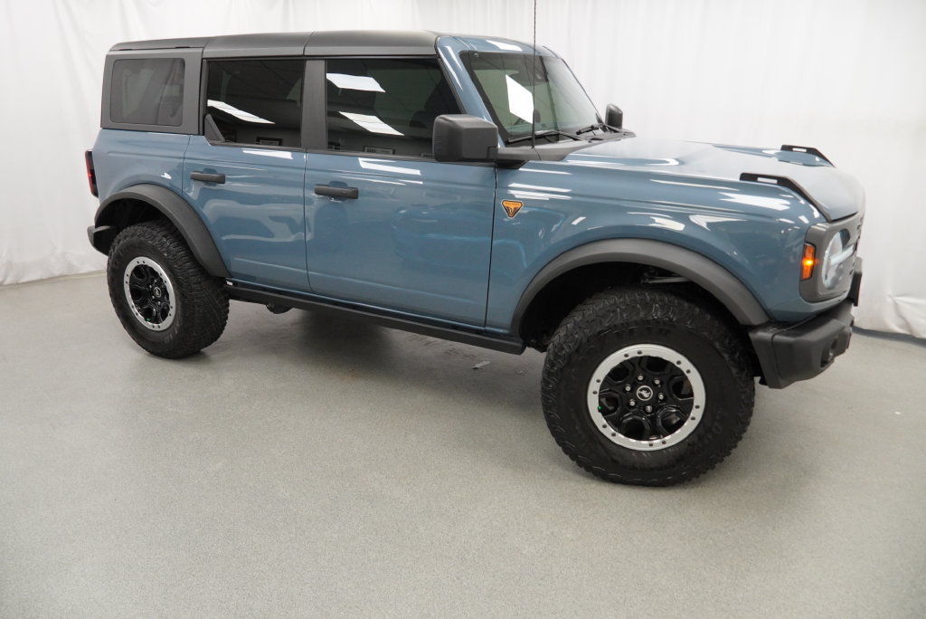 Used 2023 Ford Bronco Badlands w/ Sasquatch Package AWD/4WD image 20