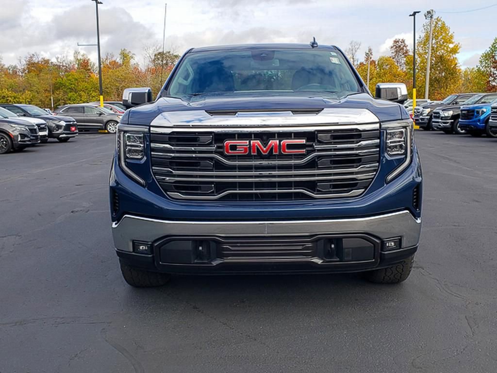 Used 2023 GMC Sierra 1500 SLT w/ SLT Premium Package image 2