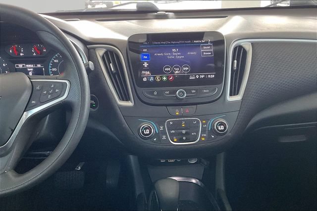 Used 2023 Chevrolet Malibu LT FWD image 9