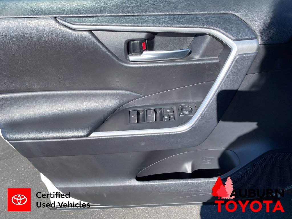 Certified 2024 Toyota RAV4 XLE AWD/4WD image 10