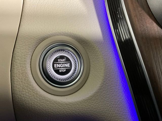 Used 2022 Mercedes-Benz GLC 300 4MATIC image 24