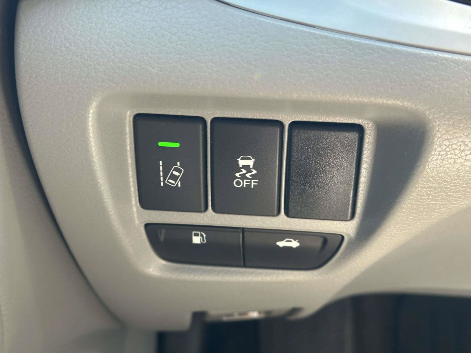 Used 2016 Acura TLX w/ Technology Package FWD image 22