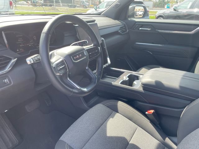 Used 2025 GMC Acadia Elevation image 11