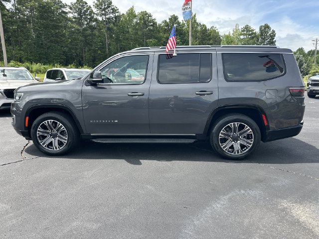 Used 2024 Jeep Wagoneer Series II w/ Flexible Seating Group AWD/4WD image 8