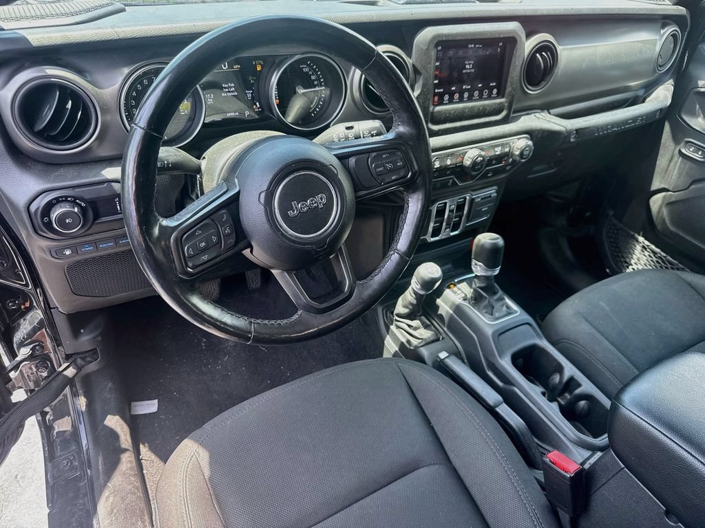 Certified 2023 Jeep Wrangler Unlimited w/ Cold Weather Group AWD/4WD image 10