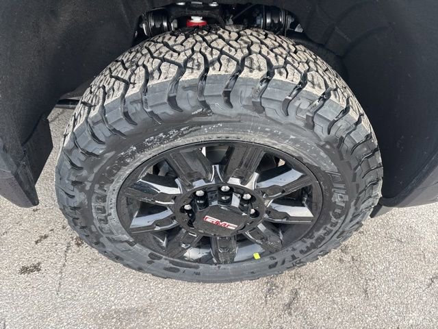 New 2026 GMC Sierra 3500 AT4 w/ AT4 Premium Plus Package AWD/4WD image 9