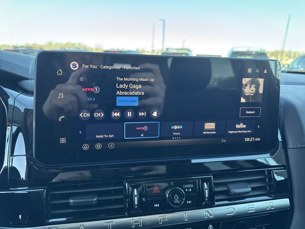New 2026 Nissan Pathfinder SL image 16
