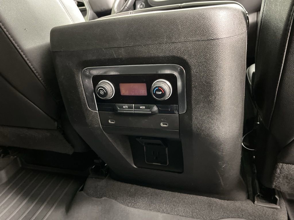 Used 2023 Chevrolet Tahoe Z71 image 10