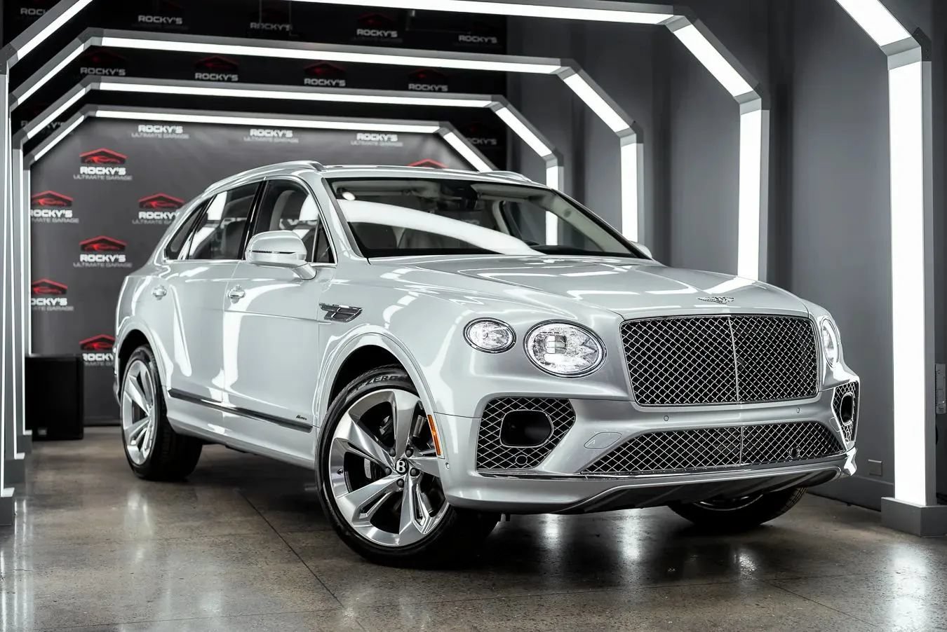 Used 2023 Bentley Bentayga