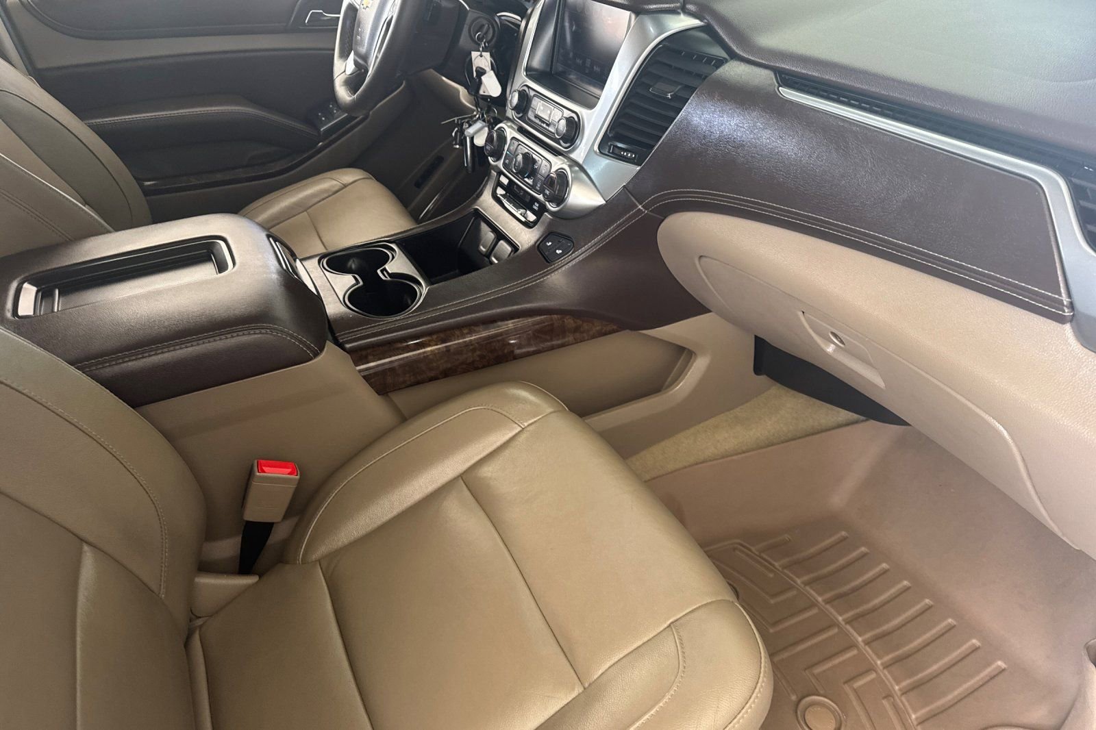 Used 2017 Chevrolet Tahoe LT image 17