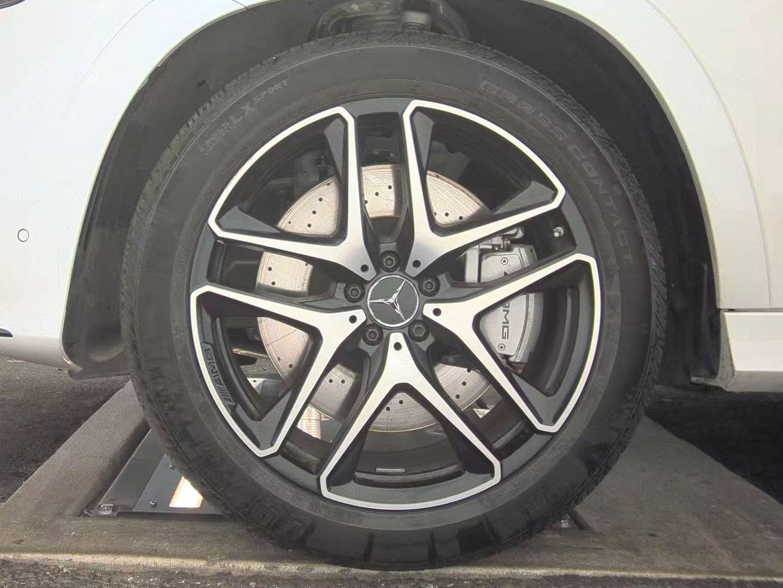 Used 2025 Mercedes-Benz GLE 53 AMG 4MATIC Coupe image 10