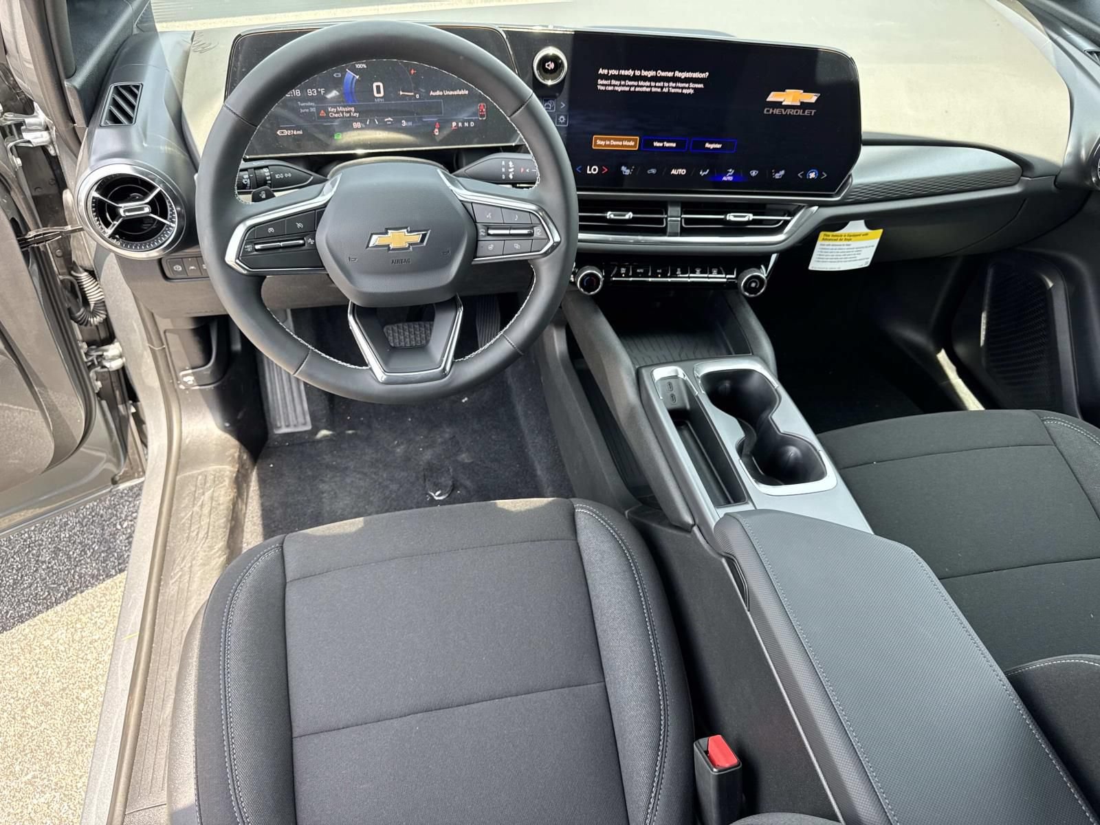 New 2026 Chevrolet Equinox EV LT w/ Comfort Package AWD/4WD image 19