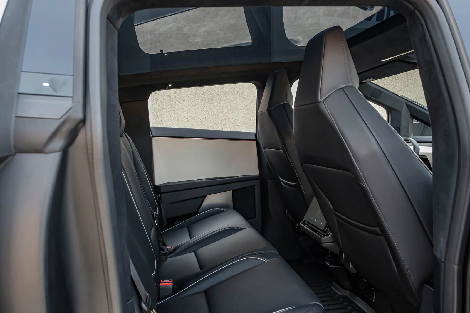 Used 2024 Tesla Cybertruck Cyberbeast AWD/4WD image 50