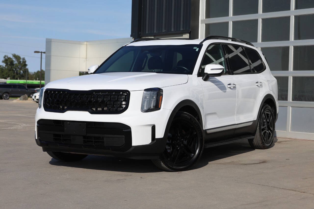 Used 2025 Kia Telluride EX X-Line AWD/4WD image 3