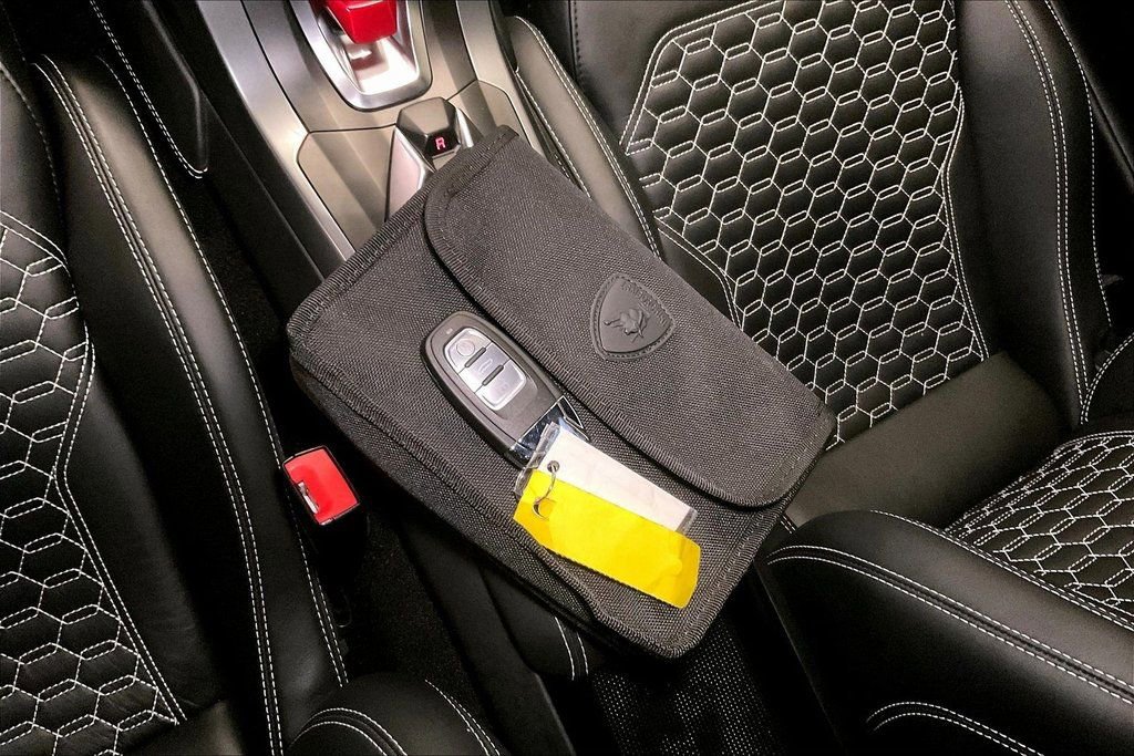 Used 2018 Lamborghini Huracan LP 580-2 image 34